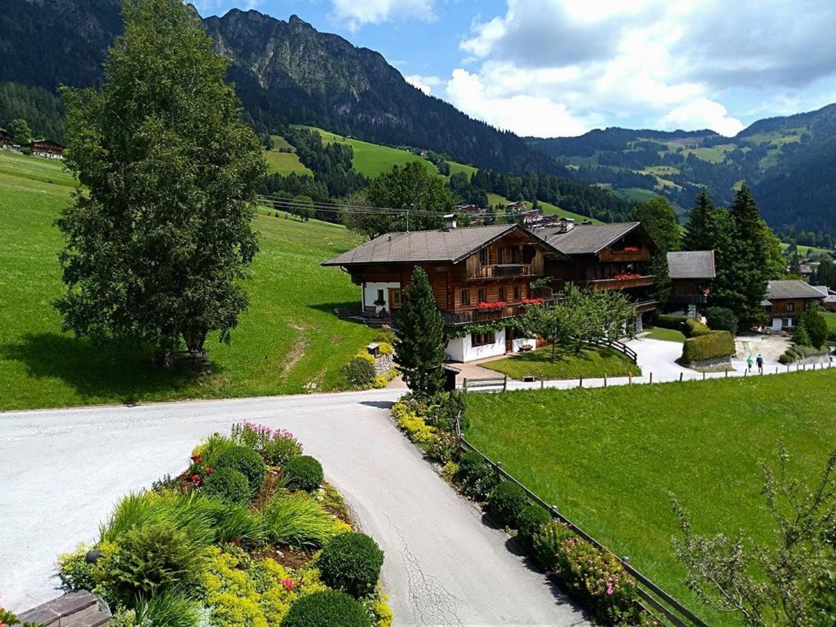 Aussermoos-Zuhaus อัลพ์บาค ภายนอก รูปภาพ